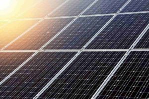 Leading Solar Stocks Average ROI Surges to 135% in 6 Months